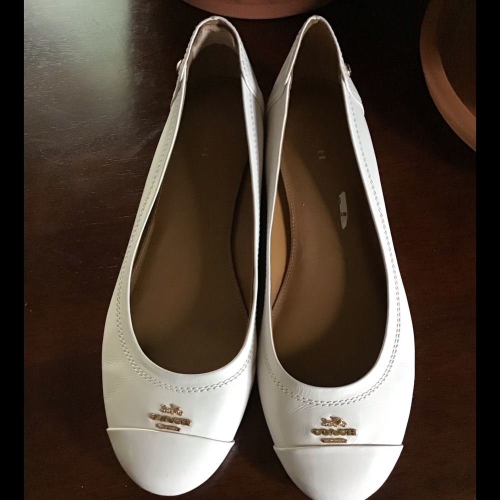Coach ladies flats.